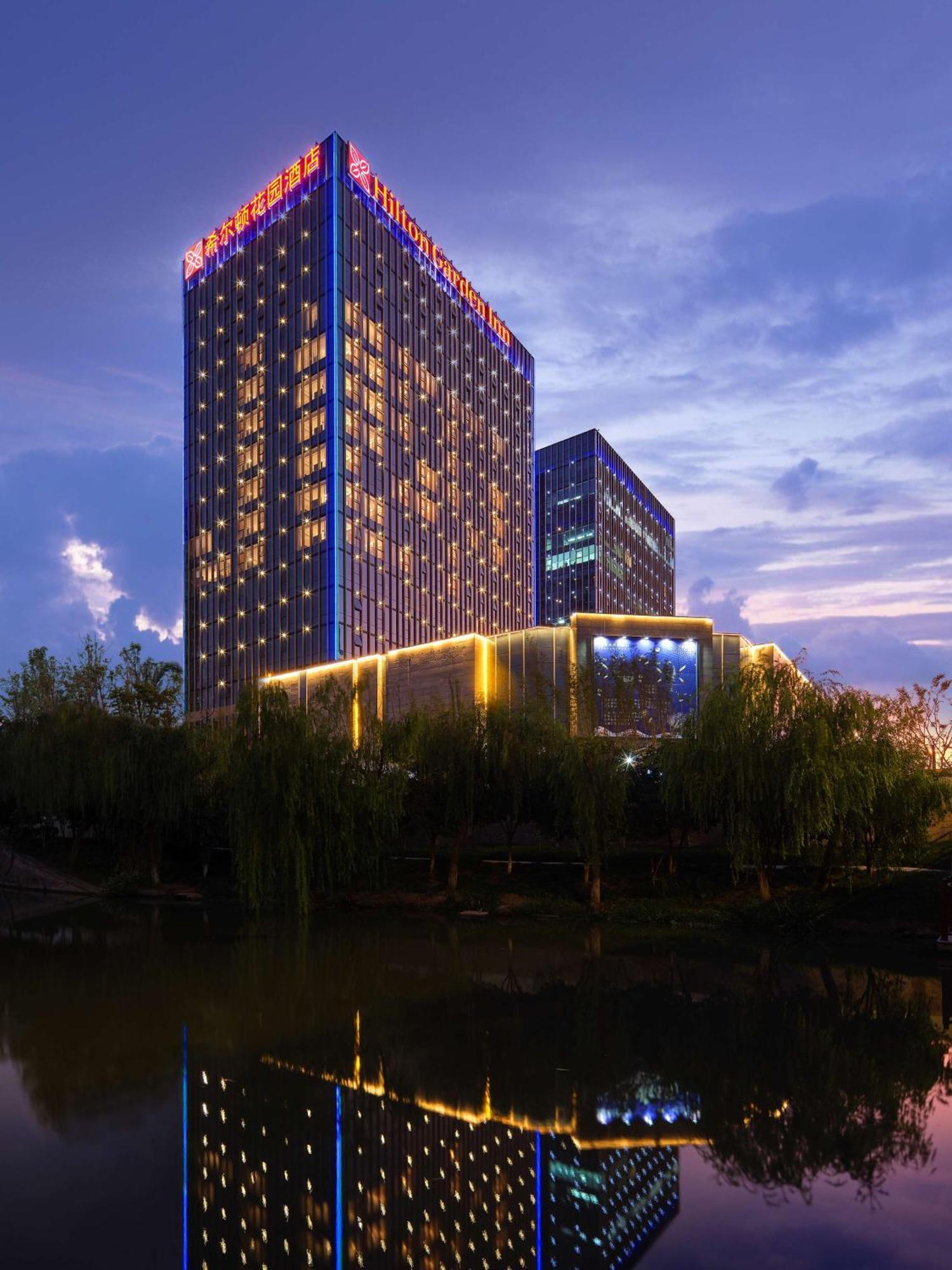 Hilton Garden Inn Hangzhou Xixi Zijingang Exterior foto